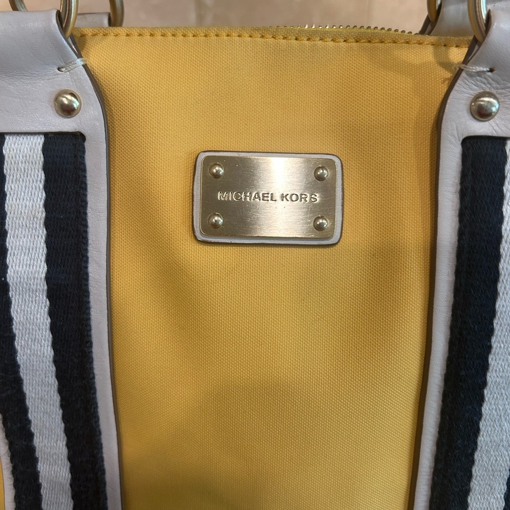 Michael Kors Yellow Canvas Handbag - Picture 4 of 9